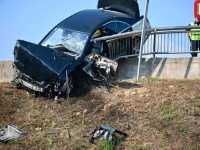 AUTOMOBIL PROBIO ZAŠTITNU OGRADU: MUP KS objavio detalje stravične nesreće na Stupu