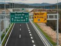 POVEĆAN BROJ VOZILA NA AUTOCESTAMA: Šestomjesečni prihod od cestarne u oba entiteta premašio 46 miliona KM