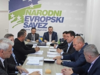 NES ŽESTOKO NAPAO STRANKE TROJKE: 'Trojkin 'Plan rasta' je katastrofalan dokument kojim se Dodiku daje podrška za rušenje BiH!'