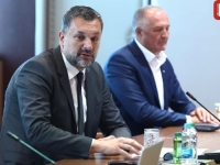 TROJKA U EPIZODI 'GORI VATRA': Patriotizam Heleza, Konakovića i ostalih na primjeru požara koji bjesne u BiH ugašen je brže nego što je Nedeljko Elek zavrnuo plin Sarajevu