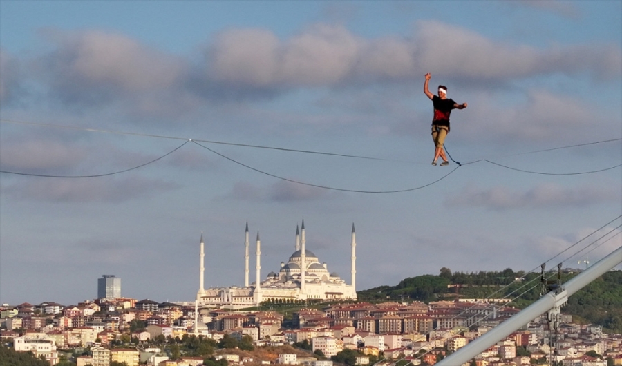 Step into the Void: The Daring Journey Across the World’s Most Treacherous Tightrope