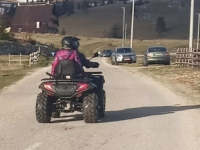 JEZIVA NESREĆA KOD ROGATICE: U sudaru traktora i kvada poginuo tinejdžer