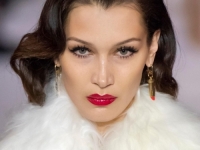 PRESTIŽNA SARADNJA: Bella Hadid je novo zaštitno lice poznate luksuzne švicarske marka satova i nakita (VIDEO)