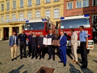 VRIJEDNA DONACIJA, JEDNA U NIZU: Grad Beč poklonio sarajevskim vatrogascima dva specijalna vozila