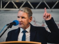 NAJVEĆA OPASNOST NJEMAČKE, ALI I CIJELE EVROPE: Ko je kontroverzni lider AfD-a koji je radikalnim stavovima šokirao svijet