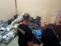 ODUZETA GARDEROBA POZNATIH SVJETSKIH MARKI VRIJEDNA VIŠE OD 100.000 KM: Roba krijumčarena iz Srbije
