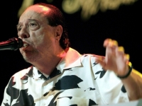 POZNAT PO BOSSA NOVA I SAMBA RITMOVIMA: Preminuo legendarni brazilski pijanista Sergio Mendes