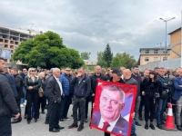 ODBOR ZA DOČEK SPREMAN: Dodikove pristalice su već pred Sudom BiH, stigao je i Staša Košarac...