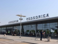 DRAMA U PODGORICI: Prinudno sletio avion poljske kompanije, pilot dojavio da u avionu ima postavljenu bombu?