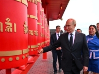 PRKOSI POTJERNICI: Putin stigao u Mongoliju, Ukrajina i ICC zahtijevaju njegovo hapšenje (VIDEO)