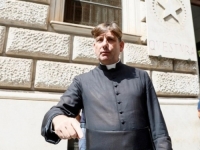 NA METI BIO I RANIJE: U Rimu napadnut svećenik koji se bori protiv mafije