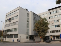 IZA PONOĆI PRVO SE ČULA VIKA I GALAMA: Osumnjičeni za pokušaj ubistva u Gradačcu predat Tužilaštvu