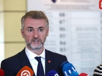 'SB' NA LICU MJESTA: Sjednica Vijeća ministara nije održana zbog nedolaska Amidžića (FOTO)