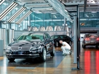 NEZAPAMĆENA KRIZA TRESE NJEMAČKOG AUTOMOBILSKOG DIVA: Volkswagen prvi put u historiji razmišlja o drastičnom rezu - 'Vrijeme nam istječe!'