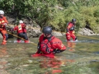 DRAMATIČNA POTRAGA U HERCEGOVINI: U Mostaru 19-godišnjak skočio s mosta u Neretvu, a na Prenju traže...