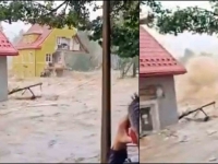 APOKALIPSA U POLJSKOJ: Pogledajte kako voda uništava kuću (VIDEO)