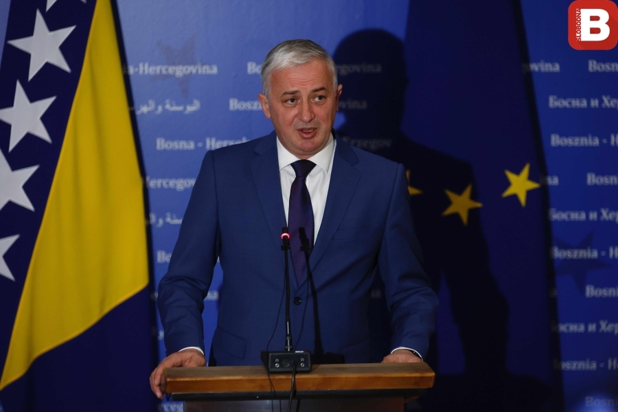 BRANISLAV BORENOVIĆ IMA NEOBIČAN HOBI: Već 30 mjeseci postavlja jedno te isto pitanje Vijeću ministara BiH