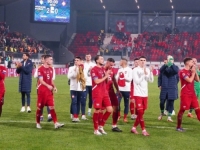 GLAM, BLAM; I PIKSI JE ZGROŽEN: Vučić i Dodik su u subotu gledali utakmicu na stadionu od 28 miliona eura čiji je travnjak uništen
