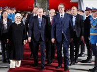 VUČIĆ SE ZAISTA ZNA DODVORAVATI: Pogledajte današnje prizore iz Beograda, turske zastave na svakom ćošku... (FOTO, VIDEO)