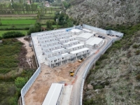 MELONI SMISLILA KAKO DA SE RIJEŠI MIGRANATA: Ovo su novootvoreni centri u maloj državi na Jadranu u koje će ih slati (FOTO)
