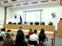 CIK BiH O PRIMJENI NOVE TEHNOLOGIJE: Skeneri su efikasno radili na 143 od 145 biračkih mjesta