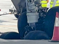 HAOS U KATARU: Avion Qatar Airwaysa upao u šaht (VIDEO)