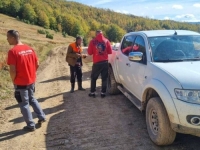 RIZIČNA ZONA SA POKRENUTIM KLIZIŠTEM: Hrabri ljudi evakuisali sve civile iz ugroženog sela Bukovlje