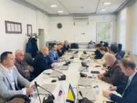 PREDSTAVNICI SINDIKATA SA VLADOM KS: Kolika će biti osnovica za obračun plata radnika u 2025. godini