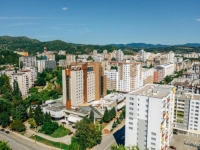 TUZLA IMA ISTI PROBLEM KAO SARAJEVO: Dojave o bombama u školama stižu svaki dan, policija na nogama...