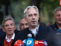 'SB' NA PROTESTU ISPRED OHR-a: 'Kada vidim vas ovdje, dobijem dodatnu snagu da izdržim, neka pucaju...' (FOTO)