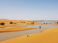 OVAKVE PRIZORE NISMO MOGLI NI ZAMISLITI: Sahara pod vodom, formiralo se OGROMNO JEZERO (FOTO, VIDEO)