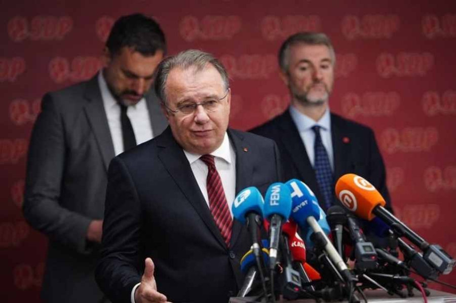 IZNENADA SE UKAZALA JEDINSTVENA PRILIKA: Trojka ima mogućnost popraviti poražavajući debalans Bošnjaka u državnim institucijama