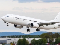 AVION POGOĐEN METKOM: Šokantan incident na jednom od najvećih aerodroma svijeta