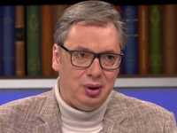 VUČIĆ PAR DANA NAKON STRAVIČNE TRAGEDIJE PRIČAO NEVJEROVATNE GLUPOSTI: 'Stariji čovek, ali i dalje kao čigra. Njegovi su me odveli u neki sobičak'