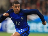 KYLIAN MBAPPE U NEMILOSTI SELEKTORA FRANCUSKE: 'Meni nije dozvoljeno, a on ako hoće može reći'