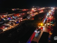 ŽIVOT SE VRAĆA U DAMASK: Kilometarske kolone Sirijaca koji se vraćaju kućama (FOTO)