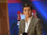 ANA BRNABIĆ O PADU PLAFONA NA ŽELJEZNIČKOJ STANICI U ĆUPRIJI: 'Pa nije realno da za svaki gips koji padne odgovaramo'