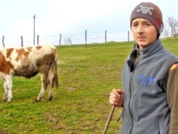 PRIČE IZ SRCA BOSNE: Ima 16 godina i najmlađi je i najvrijedniji stočar svog kraja (VIDEO)