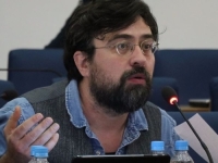 DAMIR NIKŠIĆ KRITIKOVAO (SVOJU) NAŠU STRANKU ZBOG 'INSTRUKCIJA MEDIJIMA': 'Živo me interesuje čija je ovo bila ideja'