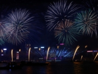 AZIJSKE ZEMLJE UŠLE U NOVU GODINU: Pogledajte spektakularne dočeke u Hong Kongu, Singapuru, Maleziji… (FOTO)