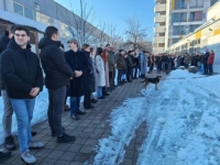 TAČNO U 8 DO 12: Studenti u Banjoj Luci odali pomen žrtvama iz Novog Sada