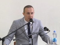 VUKANOVIĆ PROTIV SVIH ZAKLJUČAKA, SDS, PDP I NF ZA DVA: Stevandić vrijeđao i tjerao Bodirogu da izađe iz sale