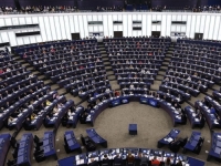 BURNO U PARLAMENTU EU: Bosanac tražio da se istraži širenje dezinformacija u predsjedničkoj kampanji u Hrvatskoj, HDZ-ovoj zastupnici oduzeta riječ....