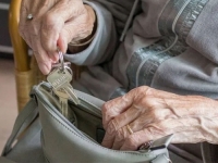 ZA RUBRIKU VJEROVALI ILI NE: Penzionerka iz Krajine zaposlena u 97. godini, radi kao...