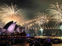 VATROMET IZNAD SYDNEYSKOG MOSTA: Australija spektakularno ušla u 2025. (VIDEO)