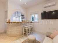 USPJELI SU SMJESTITI I BRAČNI KREVET: Pogledajte stan u Splitu od 27 kvadrata koji se prodaje za 240.000 eura (FOTO)