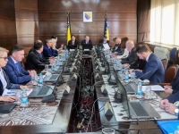 SNALAZE SE KAKO ZNAJU: Vlada Federacije BiH prodala svoja potraživanja privatnim bankama!