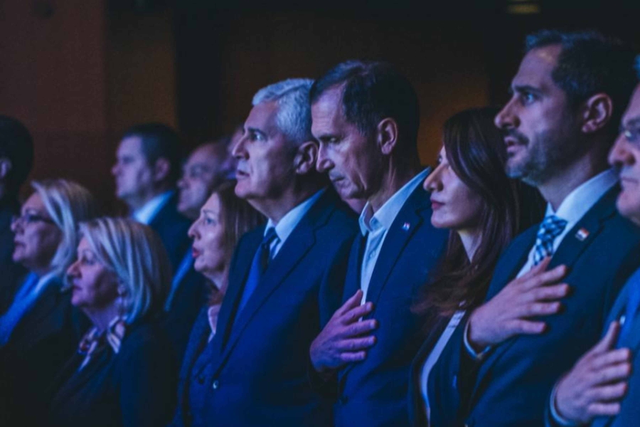 ČOVIĆ SE IGRA S VATROM: Evo šta je večeras indirektno poručio američkom ambasadoru…