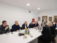 SASTANAK MILIČEVIĆA, VUKANOVIĆA I STANIVUKOVIĆA U I. SARAJEVU: 'Dva Srbina, dva Hrvata i četiri Bošnjaka, dakle 8:7'