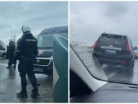 AUTOMOBIL MARINIKE TEPIĆ, POLICIJA ISKLJUČILA SA AUTOPUTA: 'Komandir nam je upravo saopštio da je po nas stigla marica'